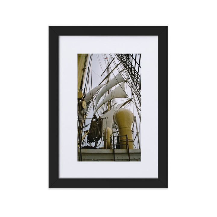 Poster mit Passepartout - Start a new journey Schwarz / 21×30 cm artlia