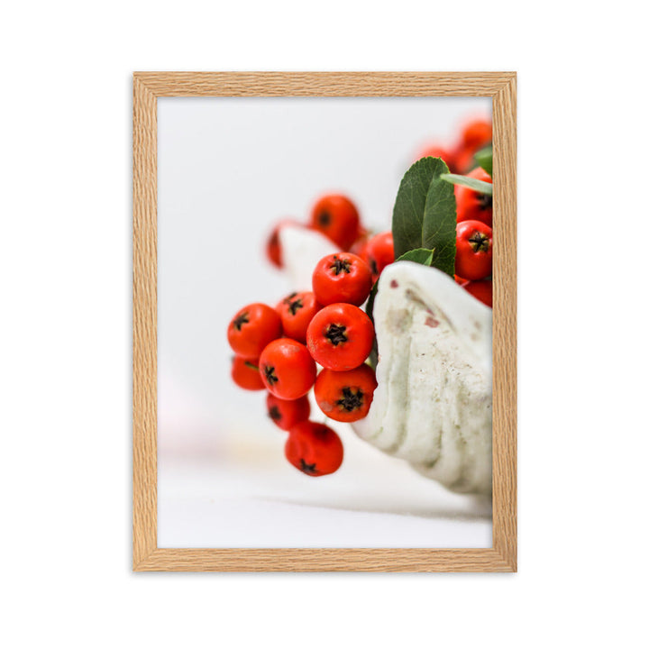 Poster mit Rahmen - Red Berries Oak / 30×40 cm artlia