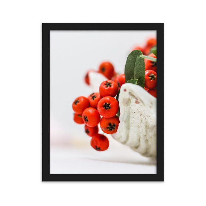 Poster mit Rahmen - Red Berries Schwarz / 30×40 cm artlia