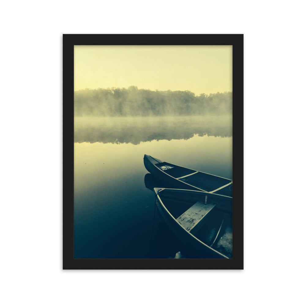 Boats in Fog - Poster im Rahmen Schwarz / 30×40 cm artlia