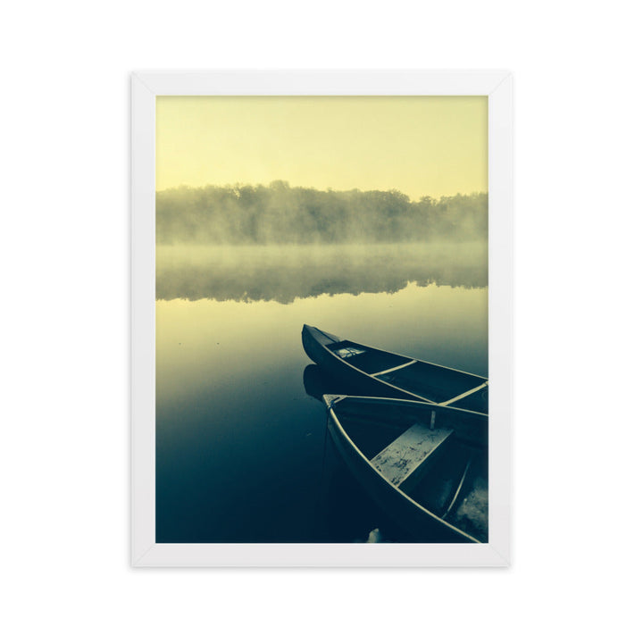 Boats in Fog - Poster im Rahmen Weiß / 30×40 cm artlia
