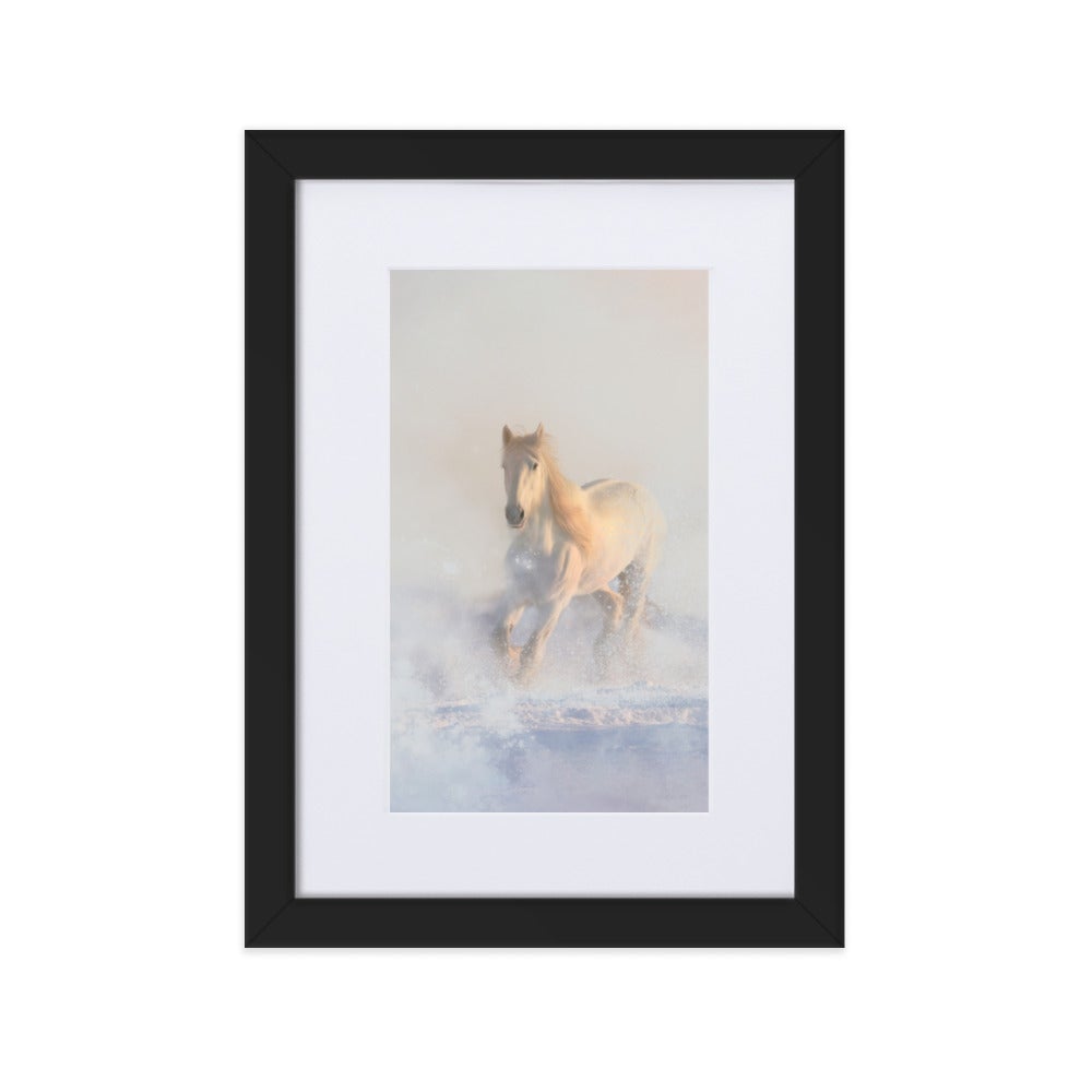 Pferd im Schnee - Poster im Rahmen mit Passepartout Schwarz / 21×30 cm artlia