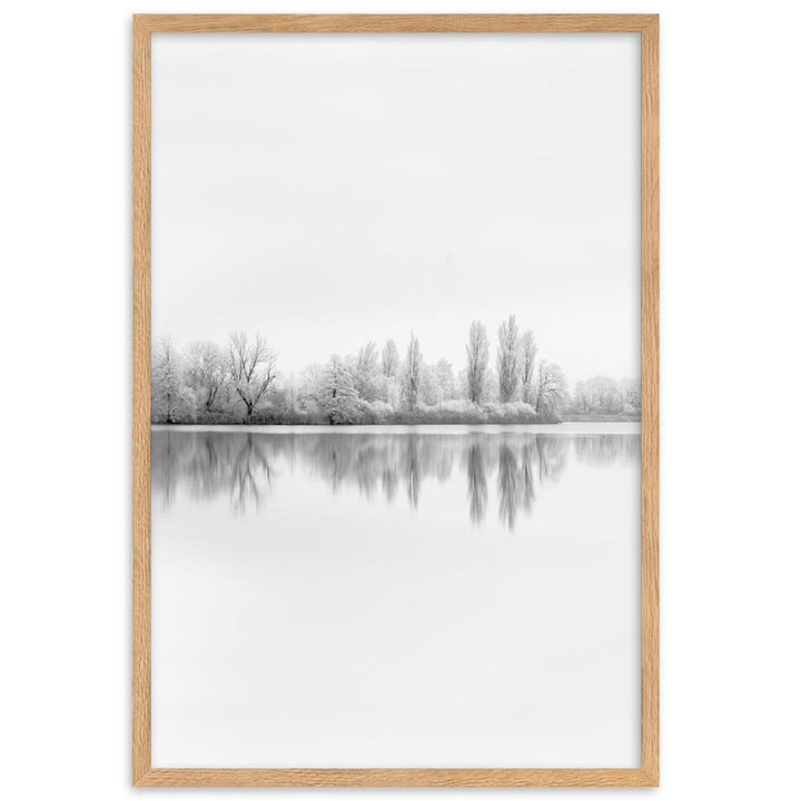 Winterlicher See - Poster im Rahmen Oak / 61×91 cm artlia