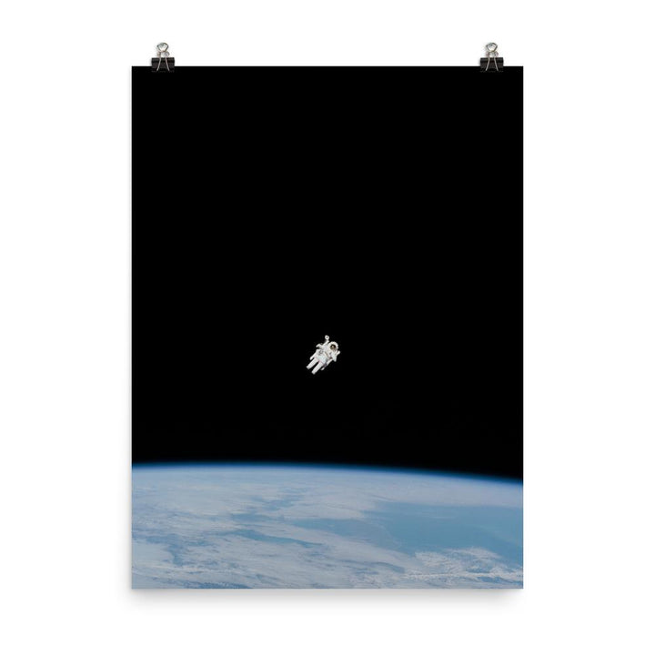 Astronaut im Weltraum - Poster NASA 30x41 cm artlia