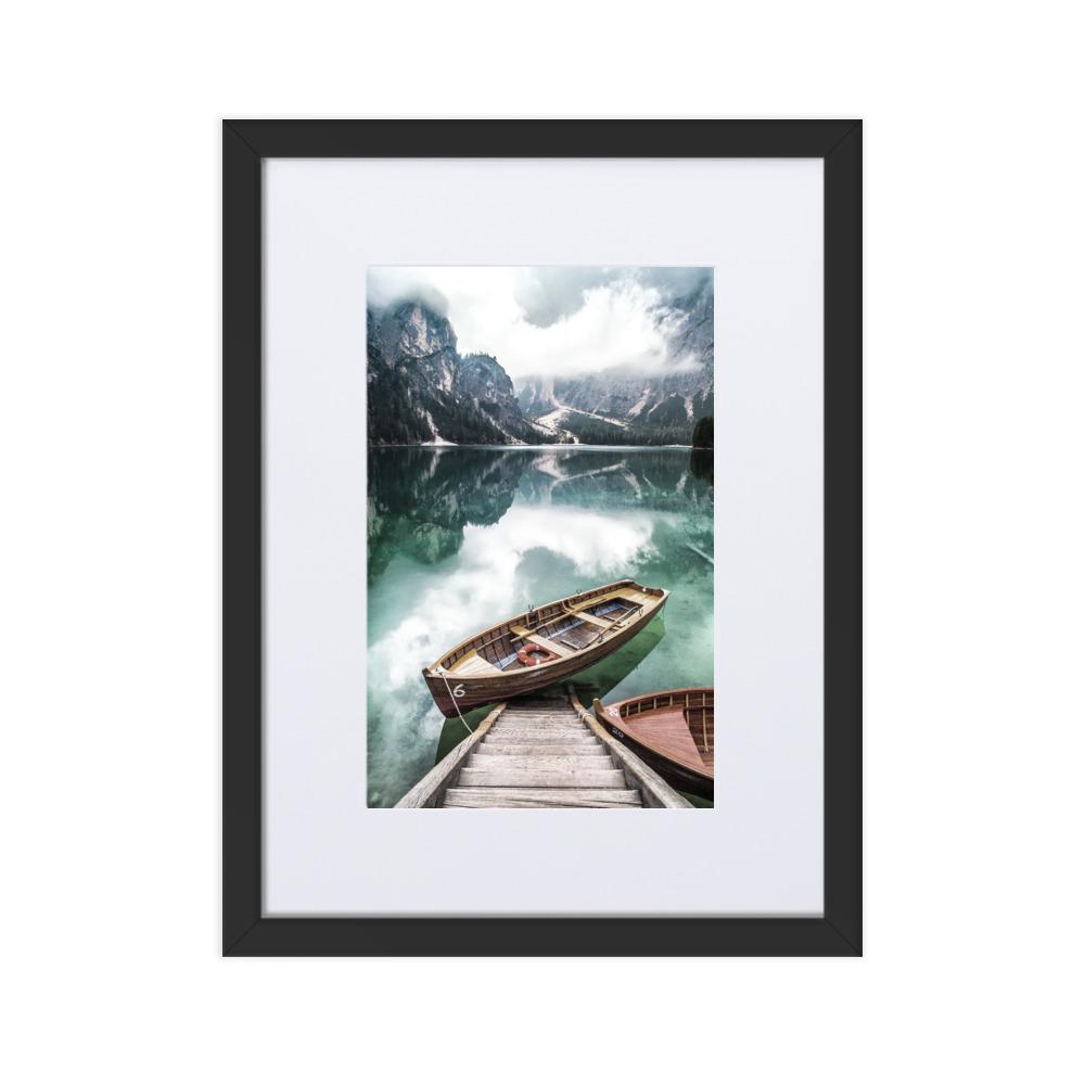 Braies lake - Poster im Rahmen mit Passepartout Kuratoren von artlia schwarz / 30×40 cm artlia