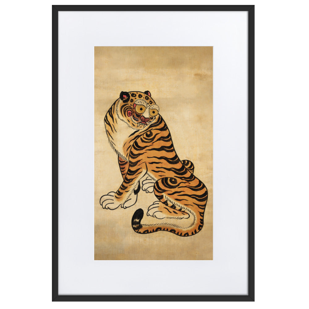 freundlicher Tiger - Poster im Rahmen mit Passepartout Kuratoren von artlia Schwarz / 61×91 cm artlia