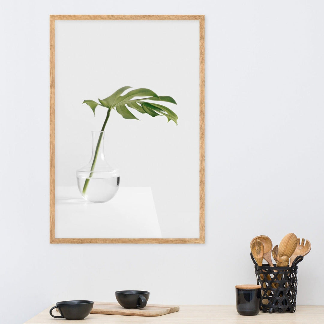 Palm in Vase - Poster im Rahmen Kuratoren von artlia artlia